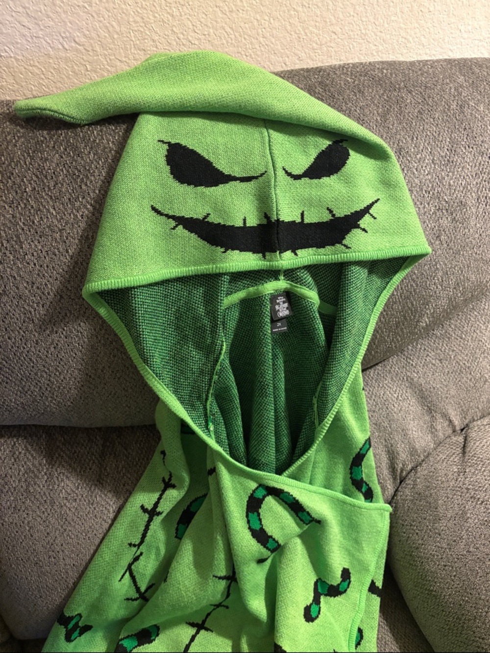 Nightmare Before Christmas Oogie Boogie Open-Front Patterned Women’s Cardigan - Picture 4 of 6